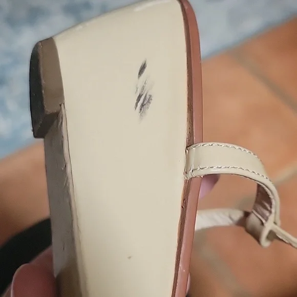 Kate Spade Size 8.5 Cream Wedge Sandals with Black Bow & Back Strap - Picture 7 of 7